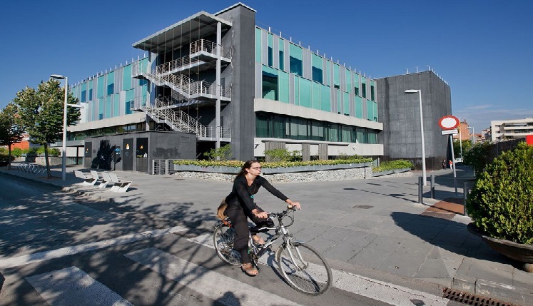 Sant Cugat en Comú demana ampliar voreres als carrers més transitats i facilitar l’ús de la bicicleta com a transport